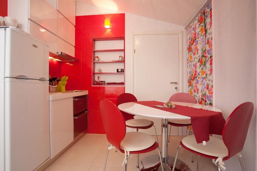 Apartments Tin Split Rom bilde